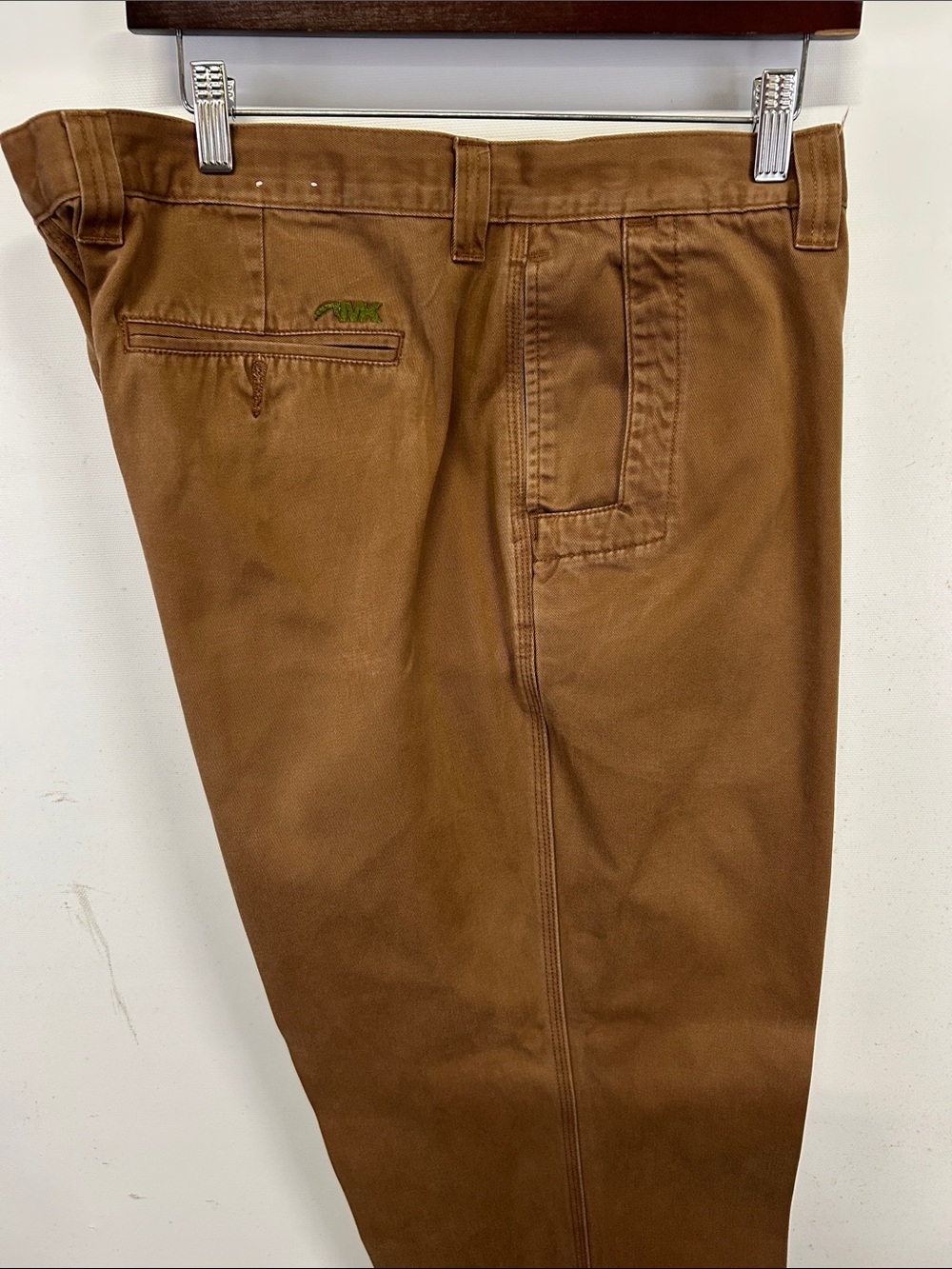 Mountain Khakis men's Teton flat front chinos.  40 x 32 - Picture 2 of 9